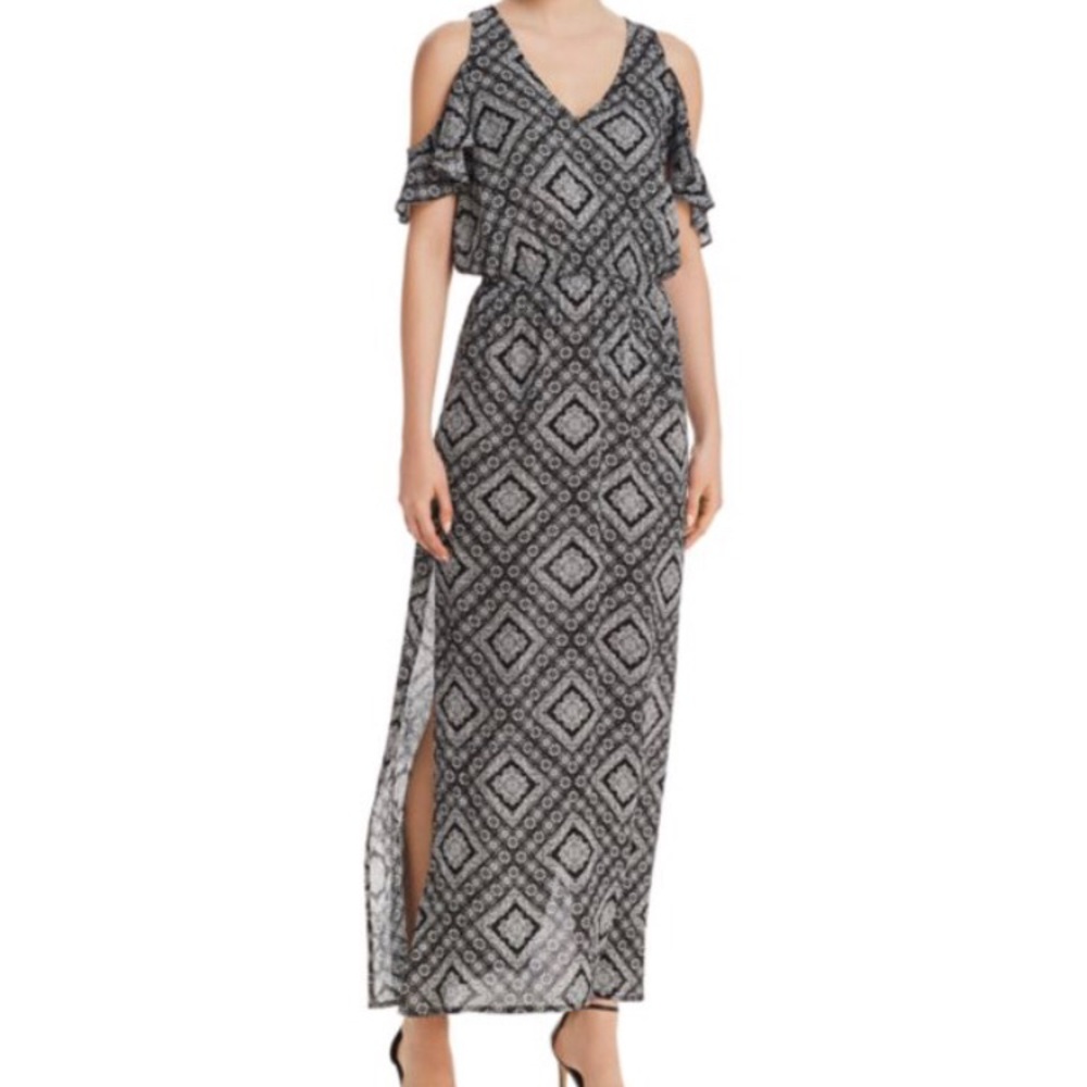 Maxi cold shoulder summer dress